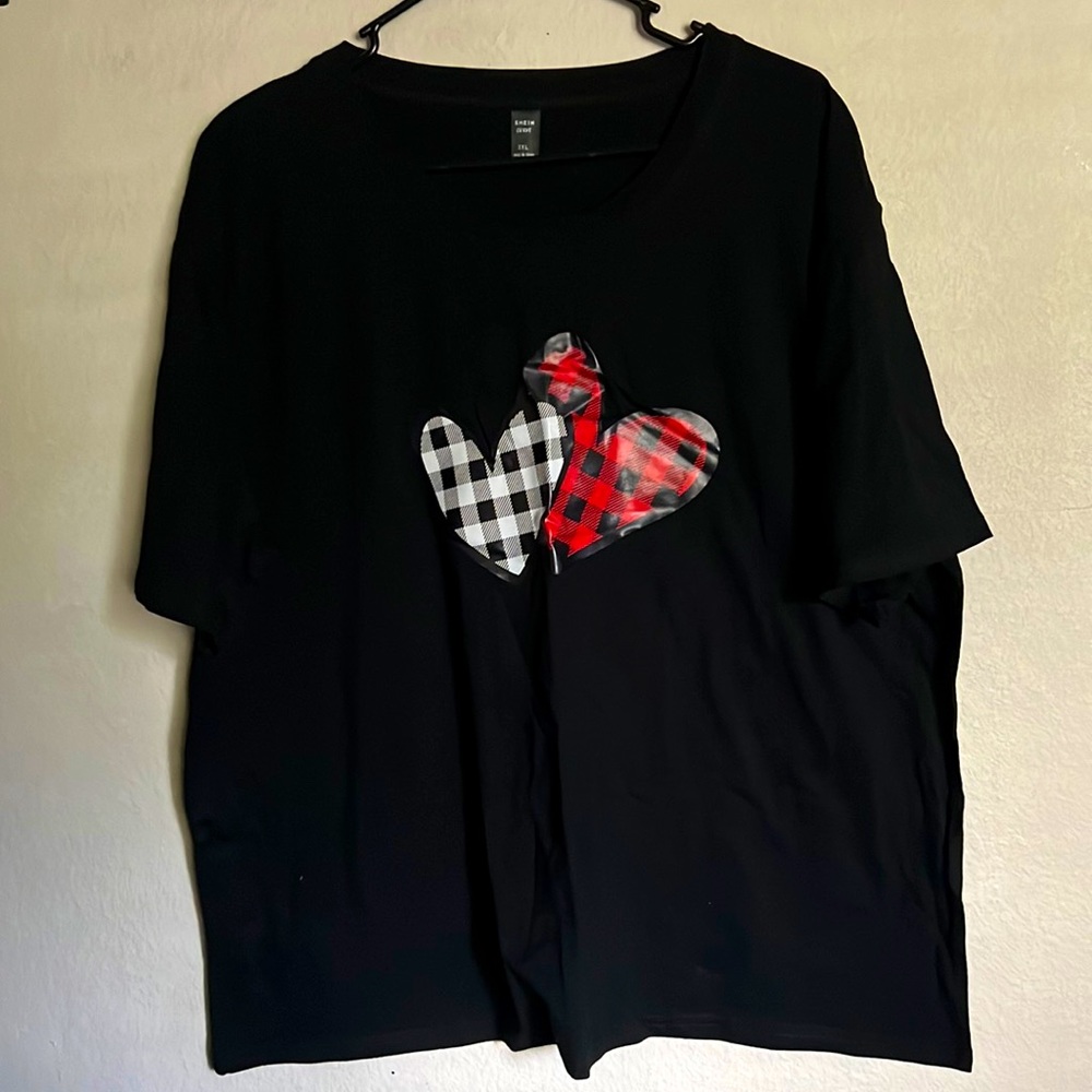 SHEIN black T-shirt. Size 3X.